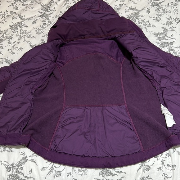 Lululemon RARE Dark Magenta First Mile Puffer Hooded Jacket - Picture 11 of 16